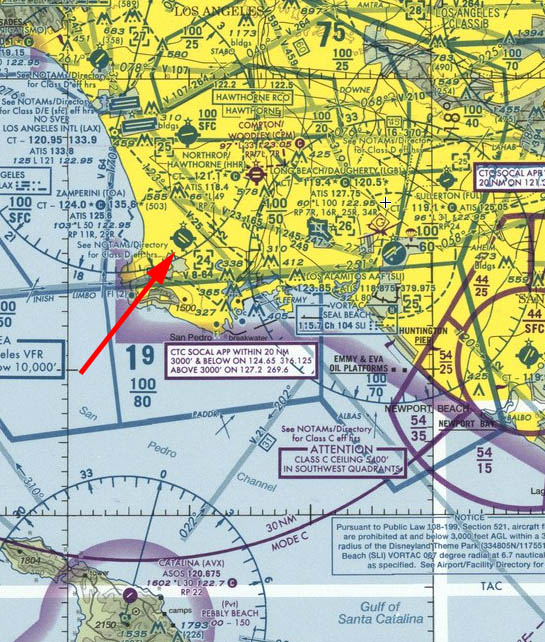 Torrance Airport付近の　Los Angeles Sectional Chartの切抜きです。　特に変わった所は回りが真黄色。　住んでる人が爆発的に多いと言う事なんですけど、慣れないと迷子になりやすいと言う事です。　行く時はフライト・プランをしっかりと作って下さいね。単にコースを計算するだけでなく、チェックポイントや地形を頭に入れてね。