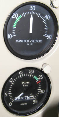 ZXiPWQManifold Pressure GuageTachometerłB@vẙpxς̂RPMł̓GWo͂܂Bׂ̈Manifold Pressure GaugetĂ܂B@ȂA~ԂȂ̂ŁAȎC\Ă܂B